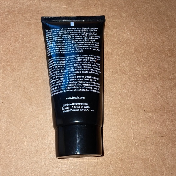 Boscia Luminizing Black Mask a peel-off mask - Picture 2 of 2